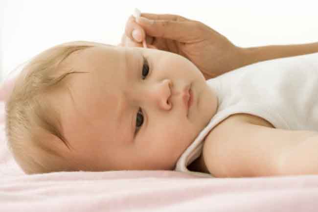 कान में इंफेक्शन की दवा है ब्रेस्ट मिल्क